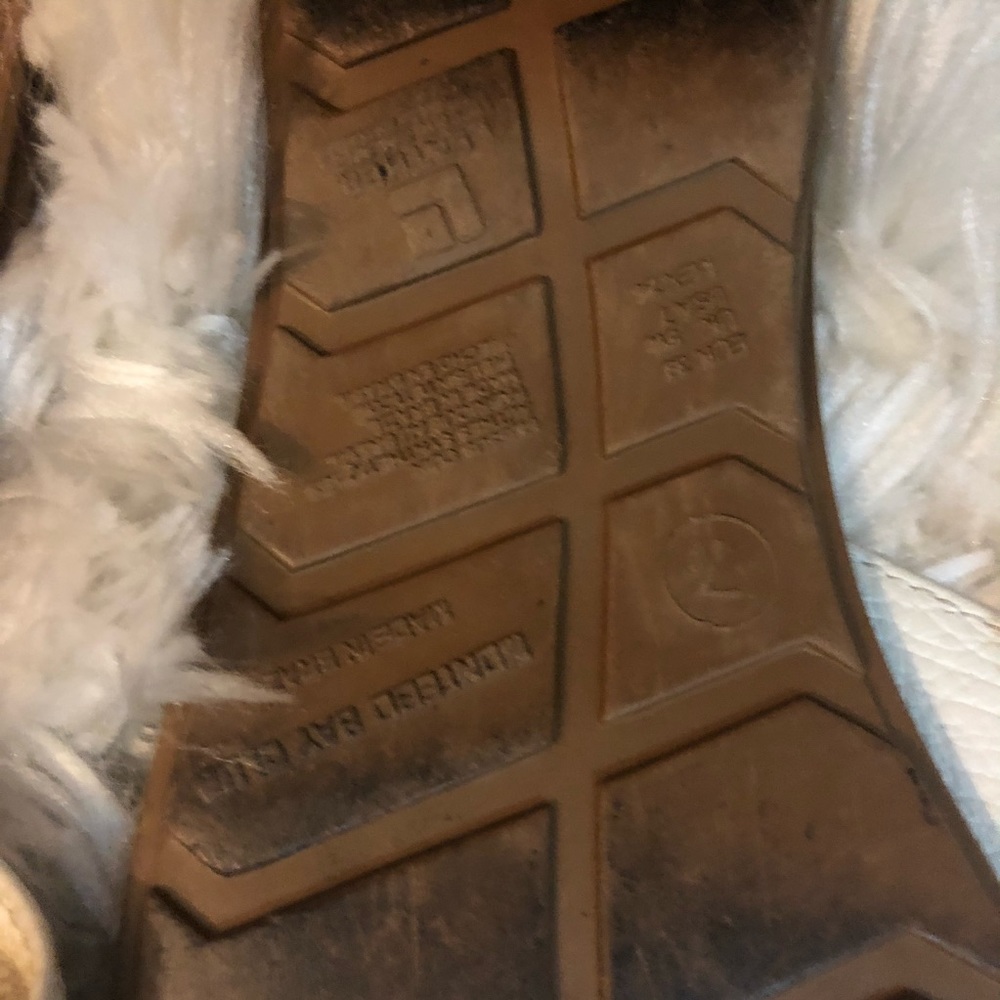 Sandals - Picture 2 of 2
